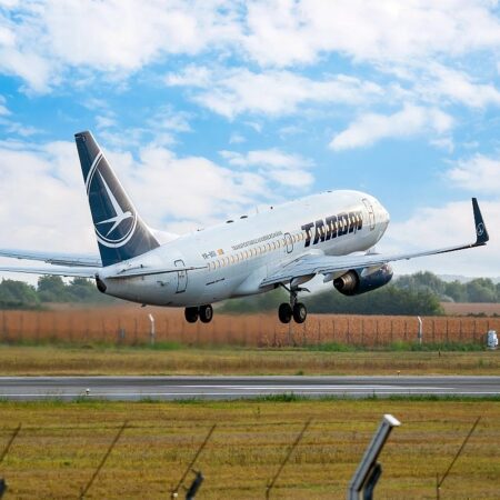 Au parcurs 13 kilometri în două ore și au ratat avionul!