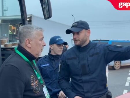 Unirea Slobozia vs. CFR Cluj 0-1 » Ion Marin, observatorul LPF, a creat scandal în parcarea stadionului din Clinceni: „Dacă trebuie să așteptăm să se spele cei de la CFR…”