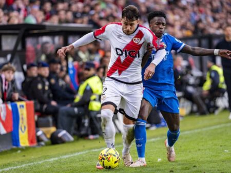 „L-a oprit pe Vinicius și a creat pericol în atac!”