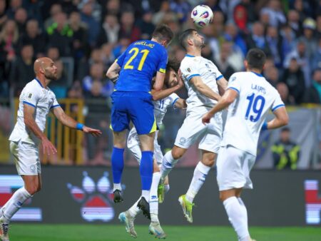 „Cine e nebunul aici?” » Presa din Bosnia „a explodat” la vederea a ce se întâmplă înaintea meciului crucial cu România