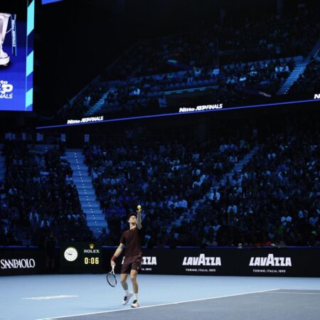 Doi fani au decedat la Turneul Campionilor