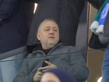 „Ne merităm destinul, opțiune kamikaze” / „Va fi precum Charalambous la FCSB”