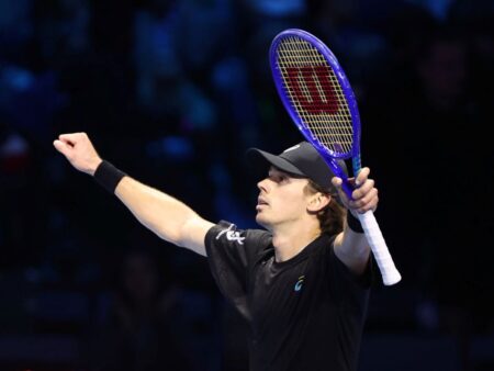 A învins pe Fritz și așteaptă verdictul din ultimul meci al grupei la ATP Finals