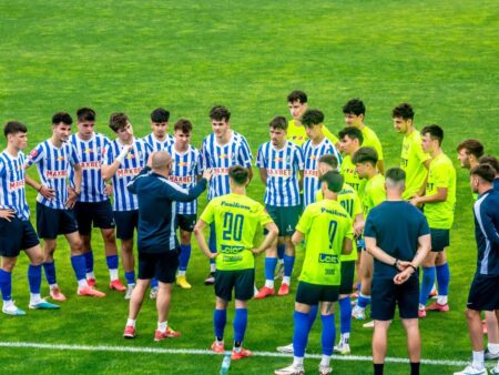 Clubul anunță oficial demiterea antrenorului, însă acesta refuză să-și rezilieze contractul! „Nu mai vino la antrenament!”