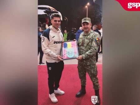 Militari români au vizitat Naționala României la Zenica