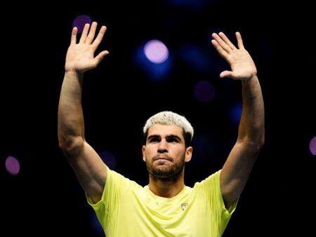 Carlos Alcaraz va disputa prima sa finală cu Jannik Sinner pentru trofeu