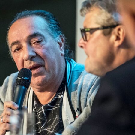 „A complicat situația, nu se poate așa ceva” / „Nu a adus nimic în discuție”