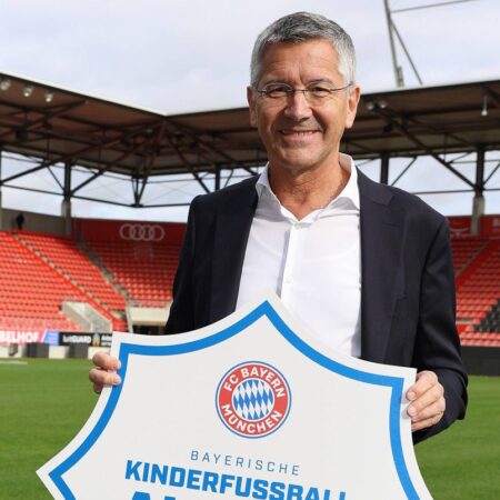 „O fărâmă de modestie nu ar face rău”