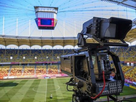 Două posturi TV din România vor difuza partidele din barajele pentru CM » Cum ar putea lipsi unul dintre ele de meciul „tricolorilor”