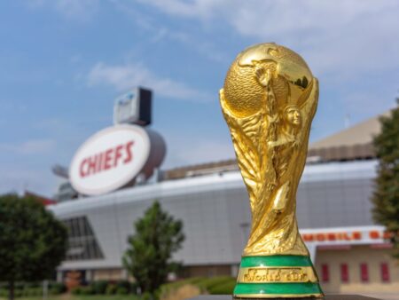 Iată cum arată urnele pentru tragerea la sorți a grupelor Campionatului Mondial 2026! Unde ar fi plasată România?