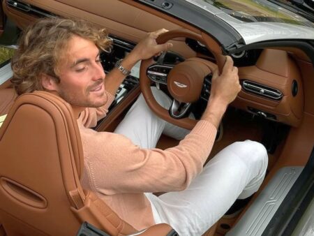 Permis suspendat un an și amendă după ce a fost surprins cu 210 km/h