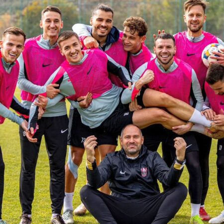 „Încălzirea este prea costisitoare, nu putem organiza cantonamentul! Mai bine mergem în Spania.”