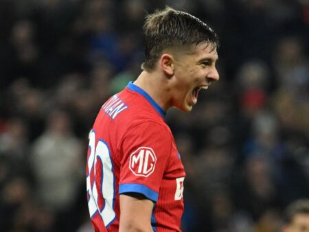 Steaua Roșie și FCSB s-au întâlnit o singură dată în istorie! Rezultatul nu oferă mari speranțe roș-albaștrilor.