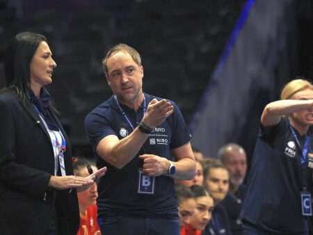 „De ce să nu îi propunem și noi o surpriză?”