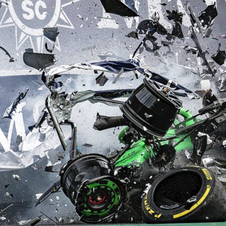 Accident terifiant în F1! La 339 km/h, mașina a fost distrusă complet