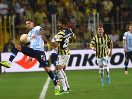 Fostul atacant al Ucrainei, reținut și înrolat în armată » Pregătit pentru război