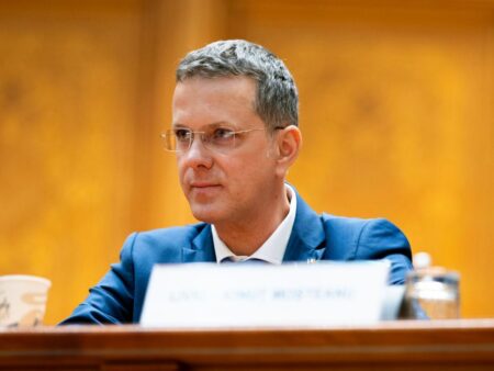 Ionuț Moșteanu, ministrul Apărării, și-a dat demisia! » CSA Steaua, în impas