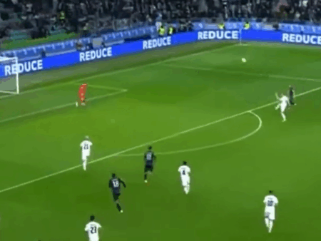 Și-a învins propriul portar cu o lovitură spectaculoasă de la 20 de metri