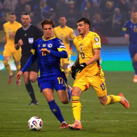 „Să privim în curtea lor”