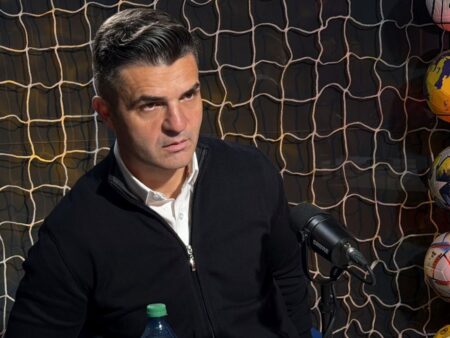 „Asta mi-a povestit căpitanul din Franța! Am aruncat cu ghetele și cu sticlele după ei”