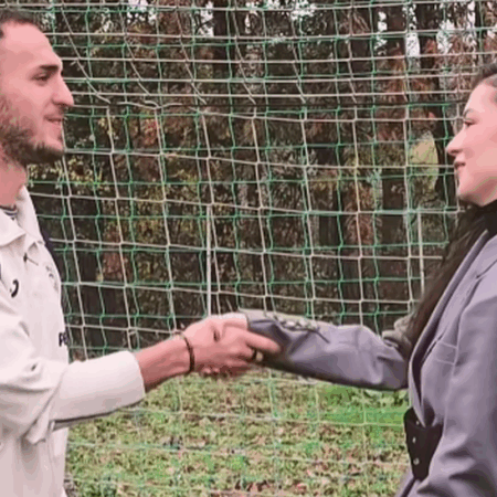 Cleopatra Stratan s-a întâlnit cu Ghiță la poartă, în cantonamentul naționalei României! Momente surprinzătoare în imagini