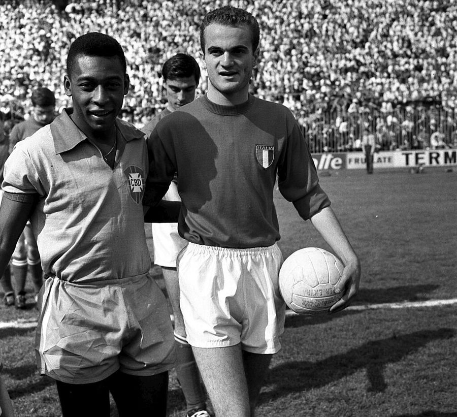 foto: Pele (stânga) și Sandro Mazzola (dreapta) Legenda lui Inter, sfat pentru Chivu: „Să nu se mulțumească cu ce are”