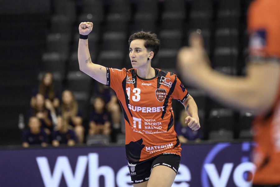 Gloria Bistrița transferă de la un CSM București aflat în derivă: portarii Eriksson și Hosu pleacă la final de sezon