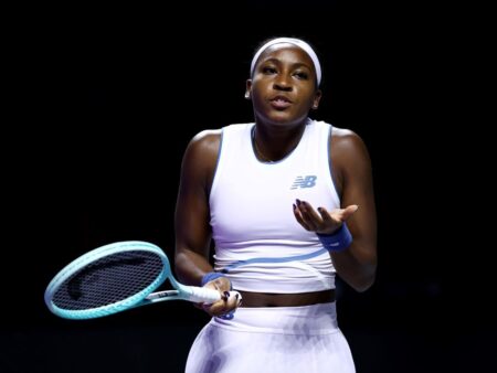 Coco Gauff, campioana en-titre, înfruntă o debutare cu eșec la WTA Finals, într-un meci cu 17 duble greșeli, tras la sorți de Simona Halep!