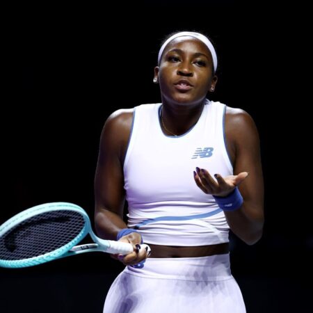 Coco Gauff, campioana en-titre, înfruntă o debutare cu eșec la WTA Finals, într-un meci cu 17 duble greșeli, tras la sorți de Simona Halep!