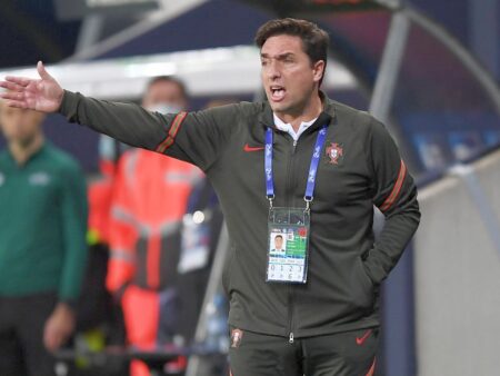 Primul antrenor pe lista lui Rotaru la Craiova după plecarea lui Rădoi » A condus Portugalia U21 în ultimii 15 ani!