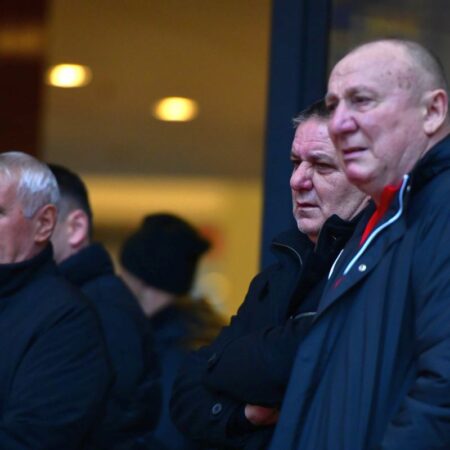 „Când ești bun, toți te înconjoară. Când nu mai ești, te ignoră!”