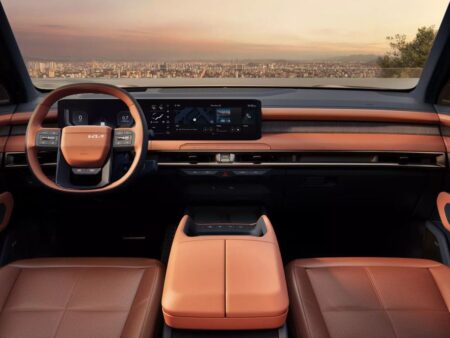 Mașina care „îngrijorează copiii de pe o stradă întreagă” va fi lansată la sfârșitul lunii! Primele imagini au fost dezvăluite.