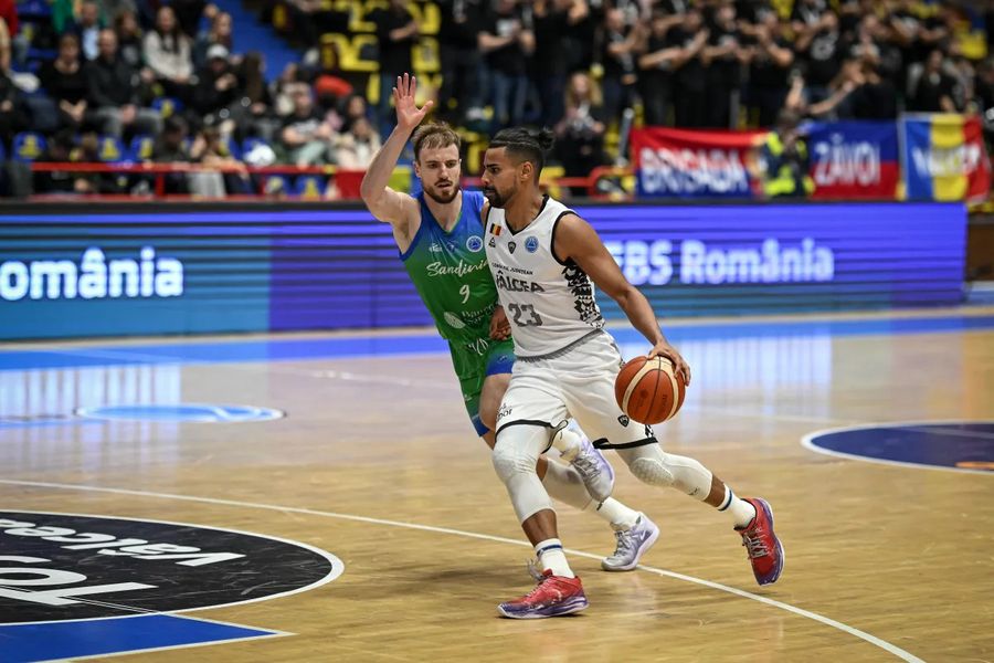 CSM CSU Oradea, aproape de calificare în faza secundă a FIBA Europe Cup