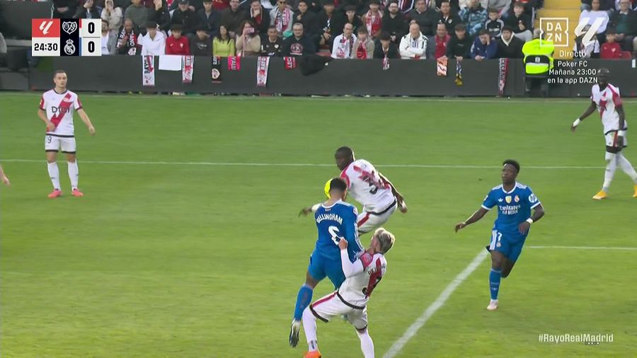 Pep Chavarria îi rupe tricoul lui Jude Bellingham Real contestă arbitrajul: „N-au văzut două penalty-uri”