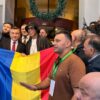 GALERIE FOTO: Euforie la sosirea lui Ronaldinho la Iași! » Primarul l-a așteptat timp de două ore pe brazilian să coboare din camera de hotel + Câți bani a încasat superstarul