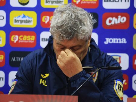 L-au surprins îndemnându-l pe Lucescu și au reacționat vehement: „Arogant, om frustrat”