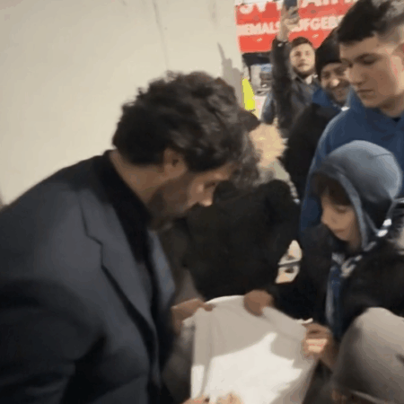 Ce l-a întâmpinat pe Filipe Coelho la ieșirea de pe „Ion Oblemenco”. Fotografii realizate de reporterii GSP.