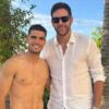 Carlos Alcaraz și-a schimbat culoarea părului și se relaxează în Miami, alături de o întâlnire între campioni.