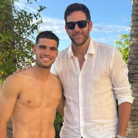 Carlos Alcaraz și-a schimbat culoarea părului și se relaxează în Miami, alături de o întâlnire între campioni.