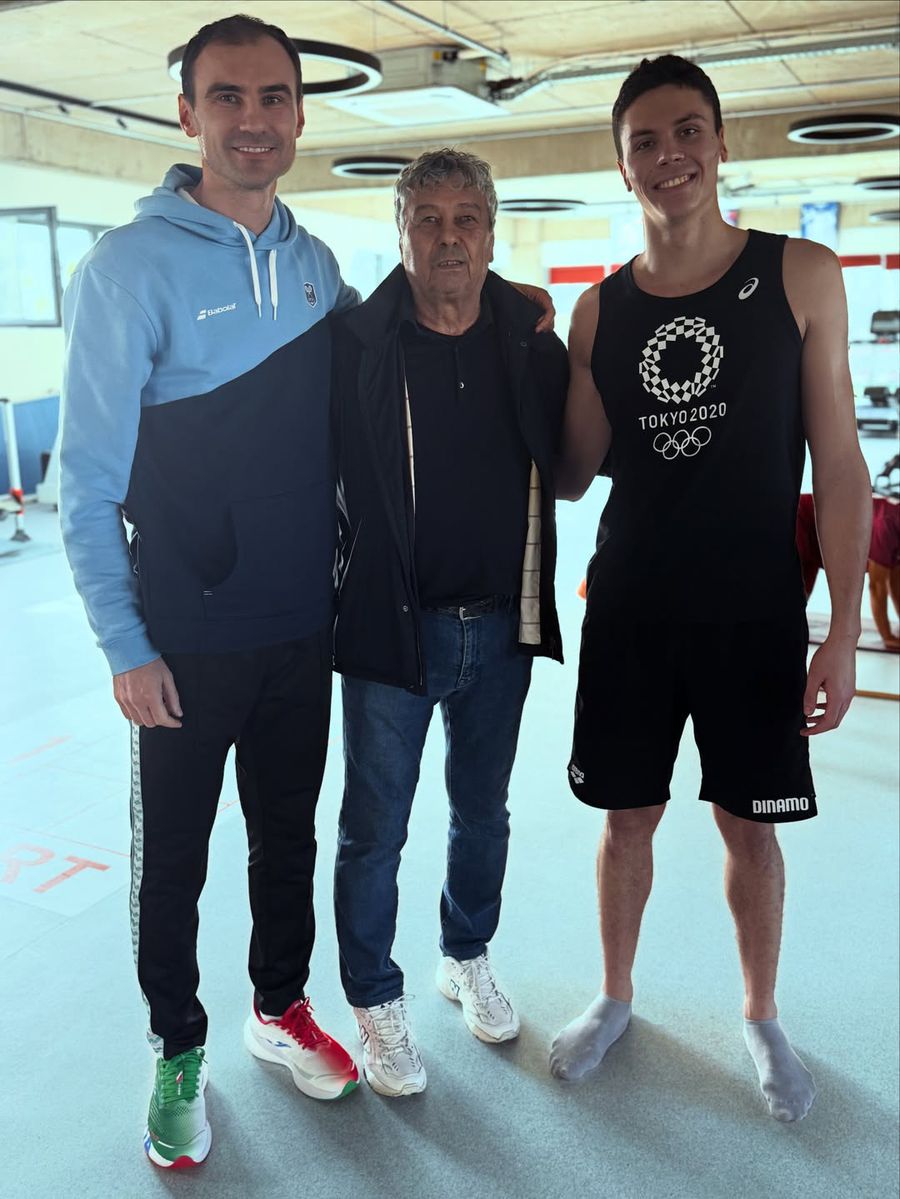 David Popovici, Mircea Lucescu și Dragoș Luscan Mircea Lucescu i-a „întrerupt” antrenamentul lui David Popovici » Cum a fost posibil