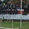 „Jucați fotbal chiar în ziua înmormântării? Unde au dispărut fanii?”