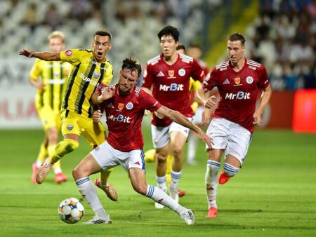 „Metode securiste!” / „Nu se poate elibera de propriul trecut întunecat”