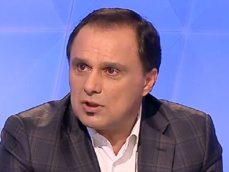 Basarab Panduru, critic dur la adresa noului antrenor al Universității Craiova: „Fuge mai repede decât Rădoi! Atât reușești!”