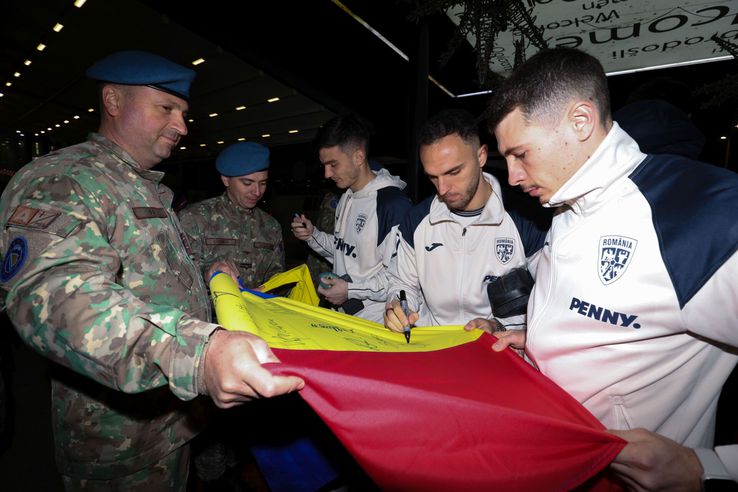 „Tricolorii”, vizitați de militari români la Zenica