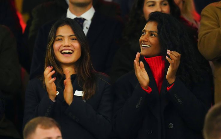 Emma Răducanu, în tribune la Anglia - Noua Zeelandă în Quilter Nations Series / foto: Imago Images