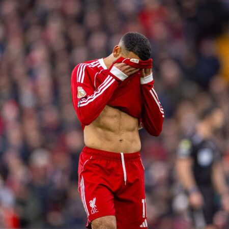 Salah pe bancă pentru prima dată din aprilie 2024!