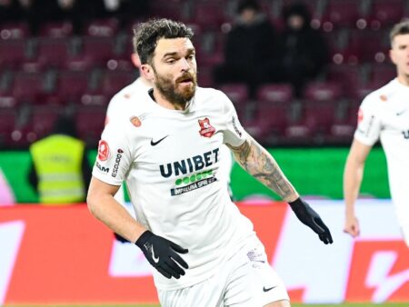 Metaloglobus – Hermannstadt, ora 17:30: duelul echipelor în dificultate, dedicat unui veteran