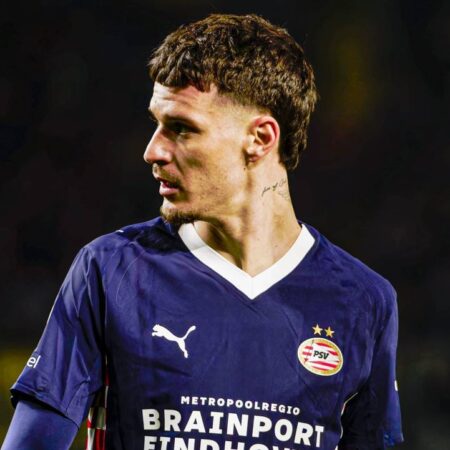 Decizia lui Peter Bosz referitoare la Dennis Man înaintea meciului crucial de la Utrecht