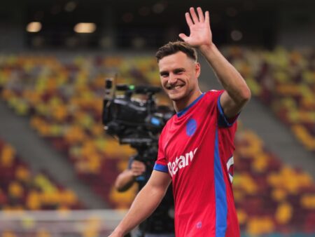 Doi tineri le arată jucătorilor din Superligă cum să-și administreze banii: „Dacă vă spun, nu veți crede”