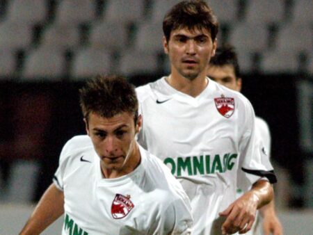 A revenit „acasă”! Dinamo și-a prezentat fostul campion al României: „Cât mai multe succese!”